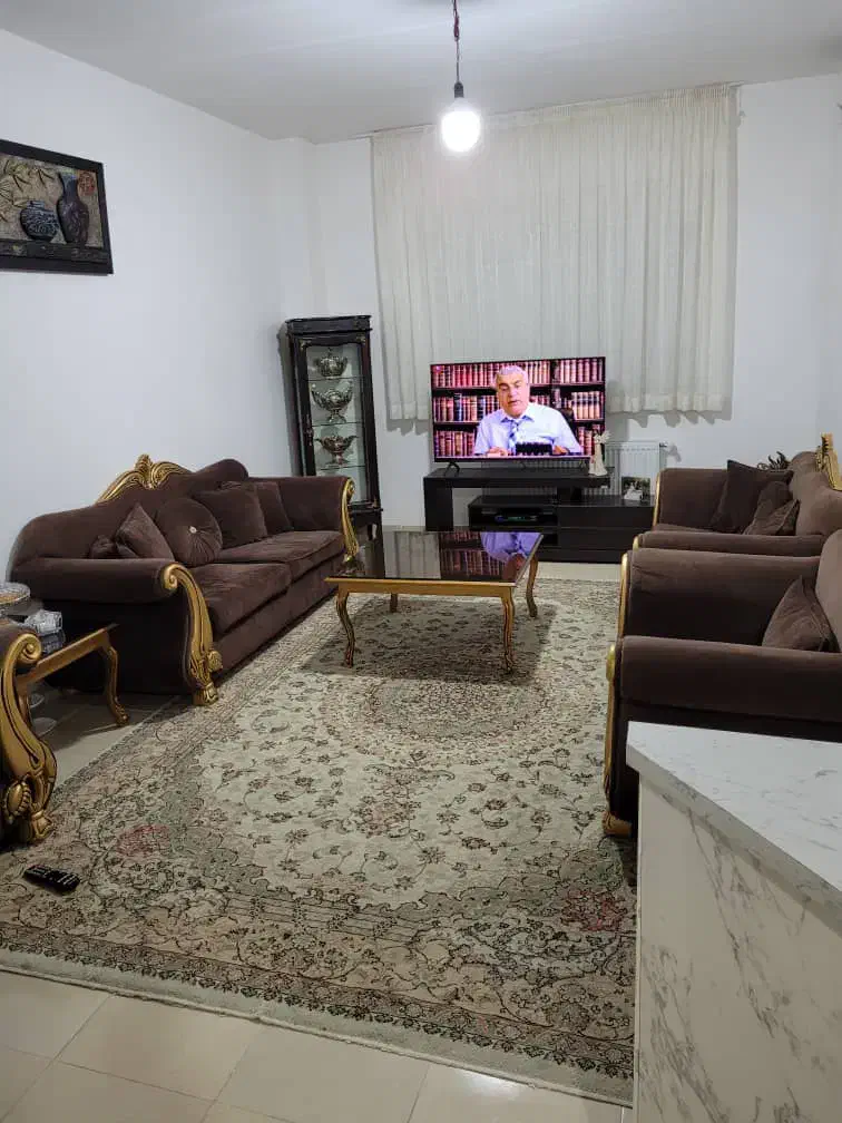 80 متری/دو خواب/رو به رو مترو/چسب فاز یک/عرشیا|فروش آپارتمان|هشتگرد, شهرک ریحانه|دیوار