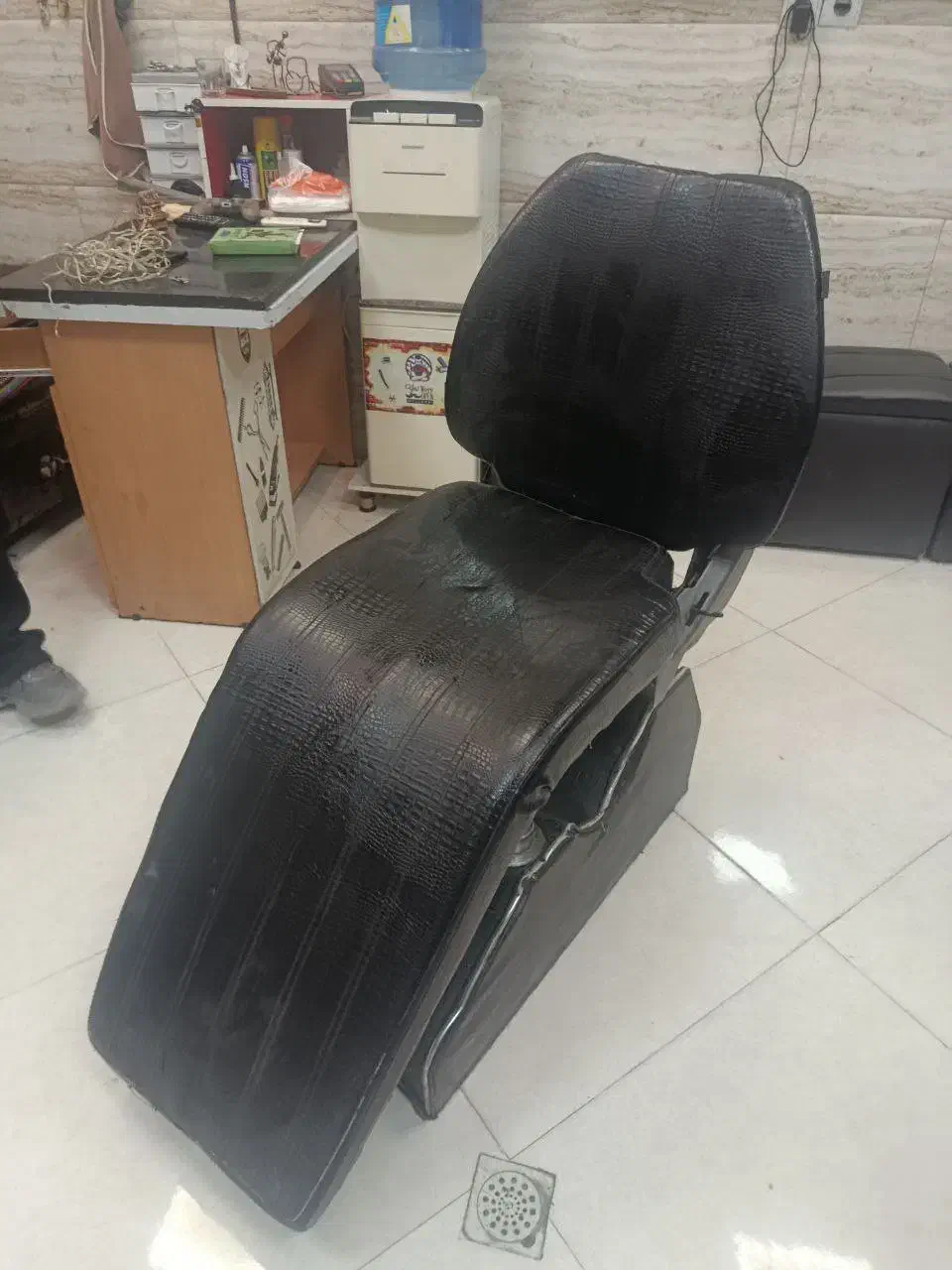 صندلی آرایشگاه|آرایشگاه و سالنهای زیبایی|پاکدشت, پاکدشت (مامازند)|دیوار