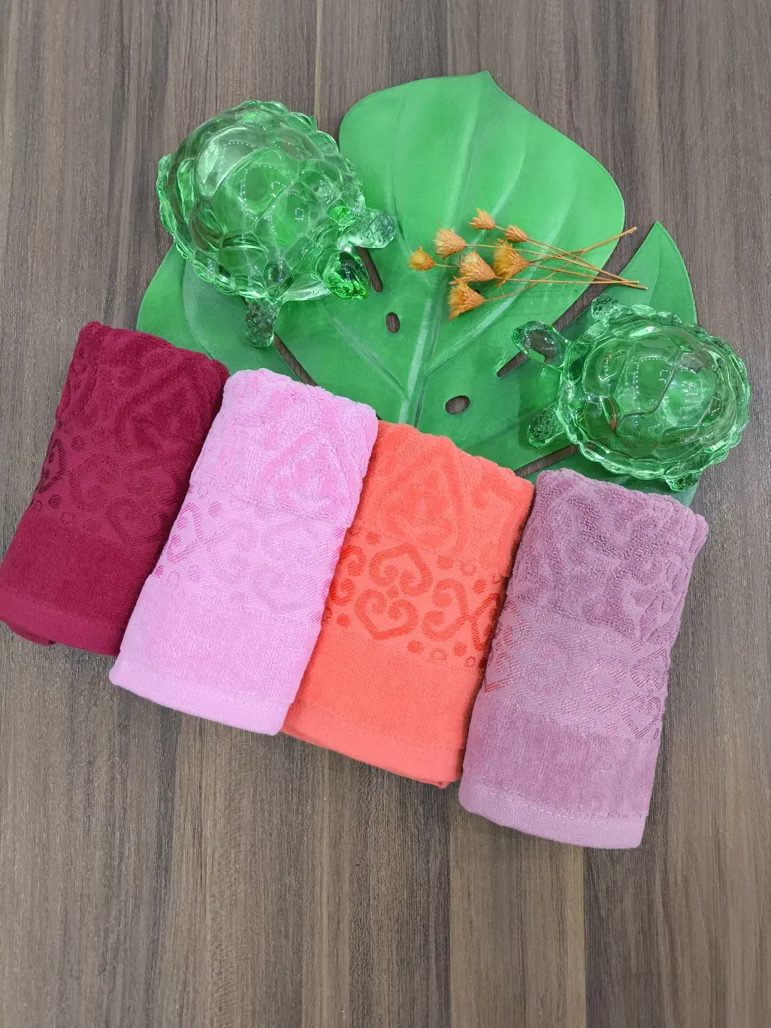 حوله‌ دست وصورت|آرایشی، بهداشتی، درمانی|کاشان, فین بزرگ|دیوار