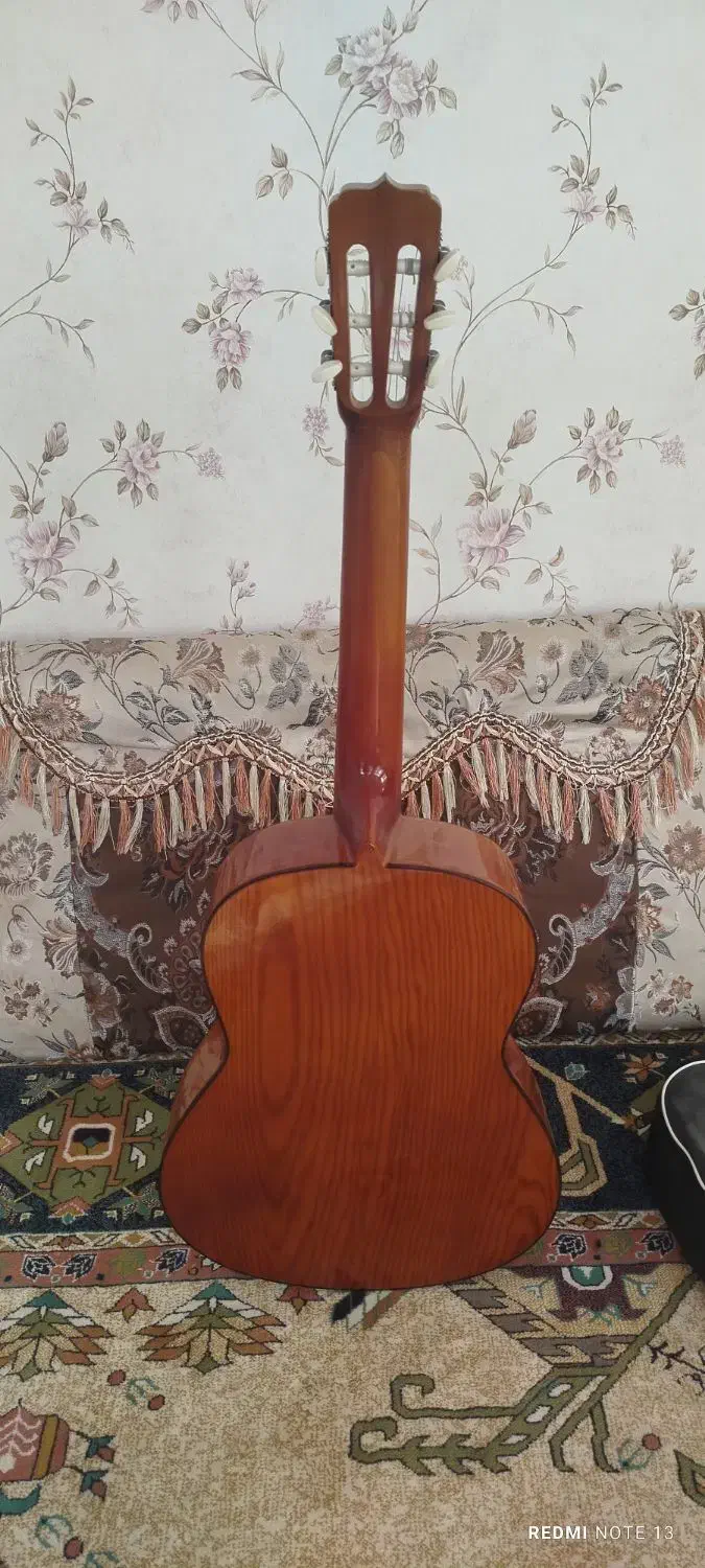 گیتار|گیتار، بیس، امپلیفایر|شیروان (خراسان), |دیوار