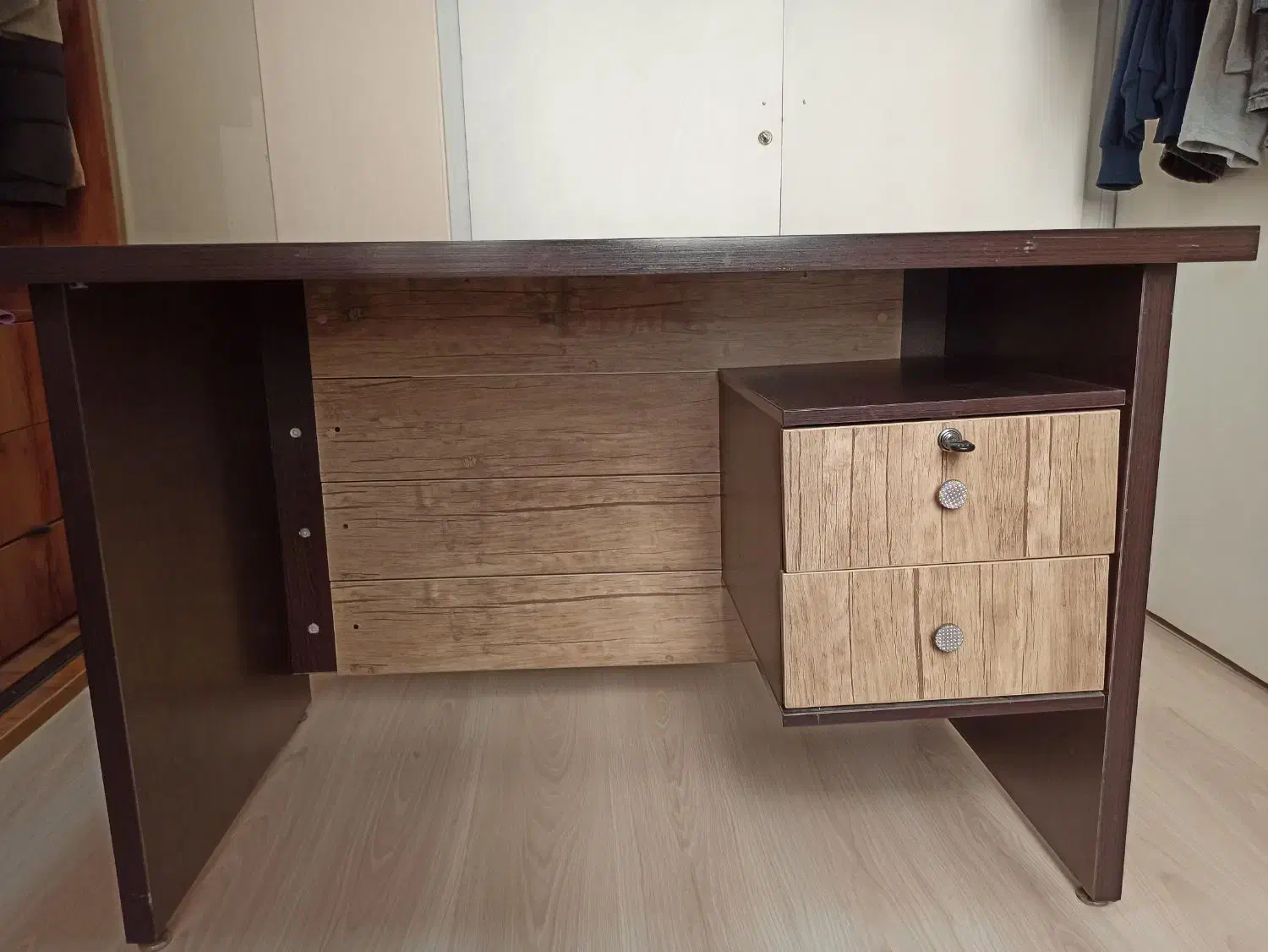 میز تحریر چوبی|میز تحریر و کامپیوتر|تهران, فاطمی|دیوار