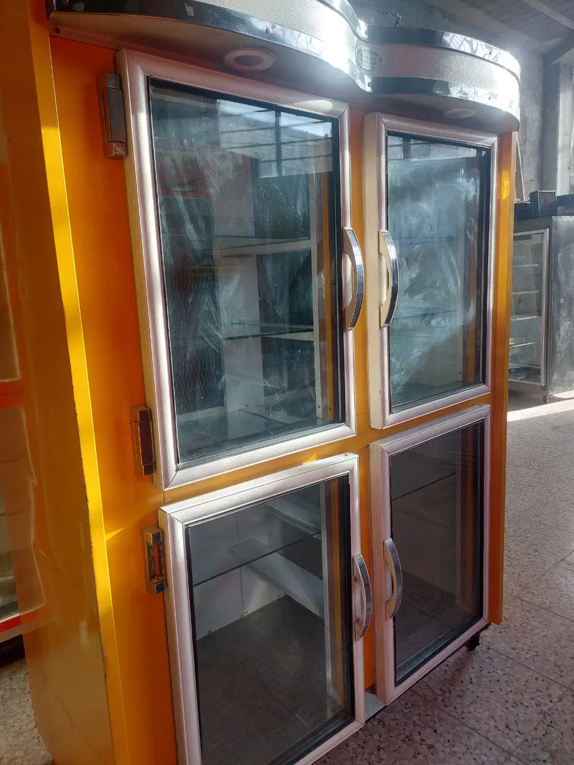 سه عدد یخچال فروشی|فروشگاه و مغازه|شهرضا, |دیوار