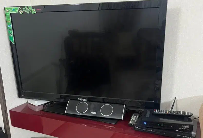 تلوزیون اسنوا ۴۳ اینچ در حد نو|تلویزیون و پروژکتور|سمنان, |دیوار