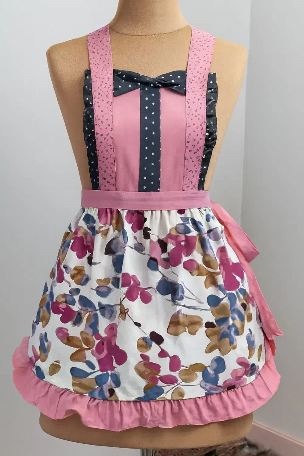 پیش بند مدل دار|سفره، حوله، دستمال آشپزخانه|سهند, |دیوار