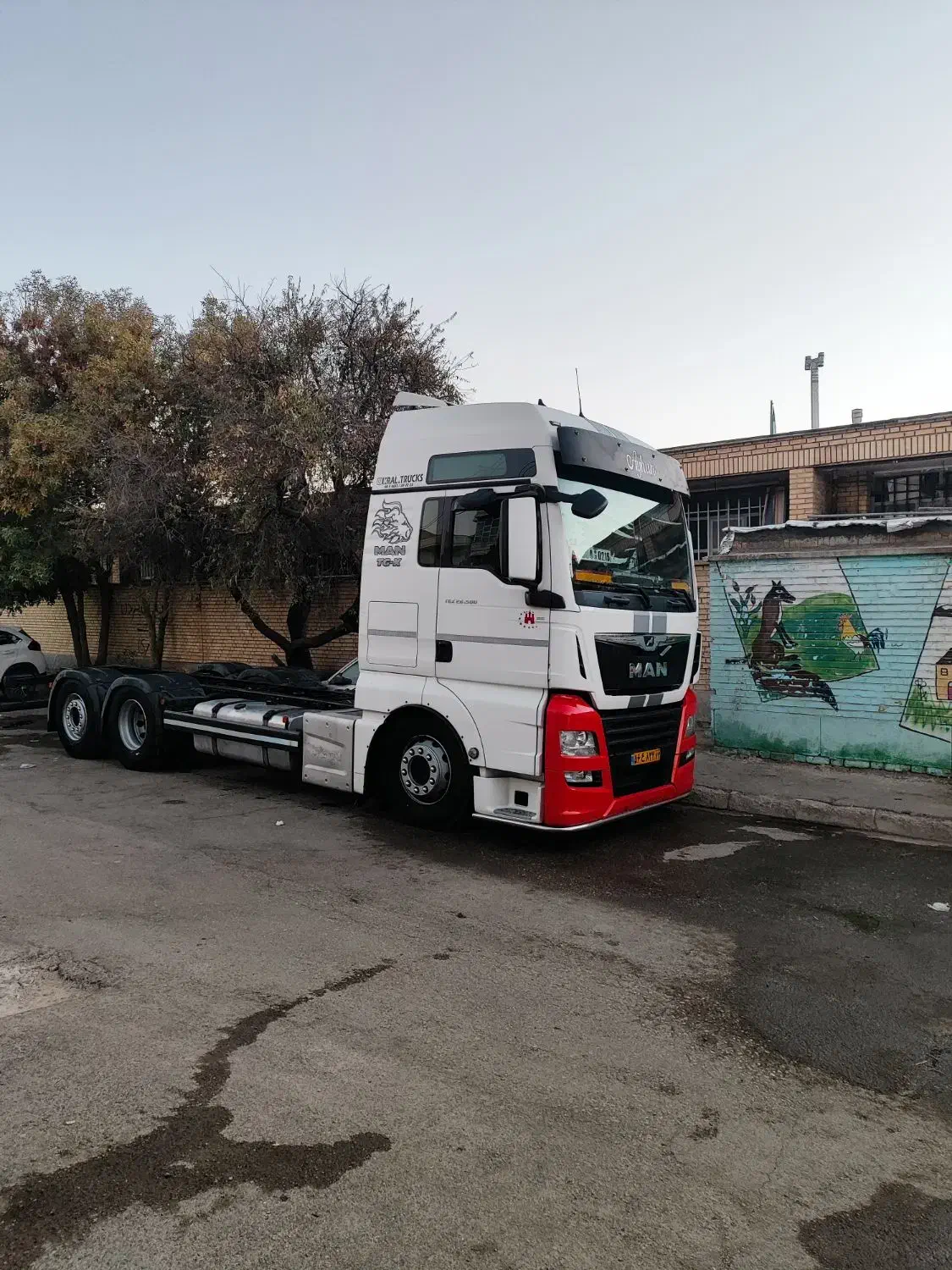 فروش مان هشت چرخ یخچالی|خودرو سنگین|تهران, خاک سفید|دیوار