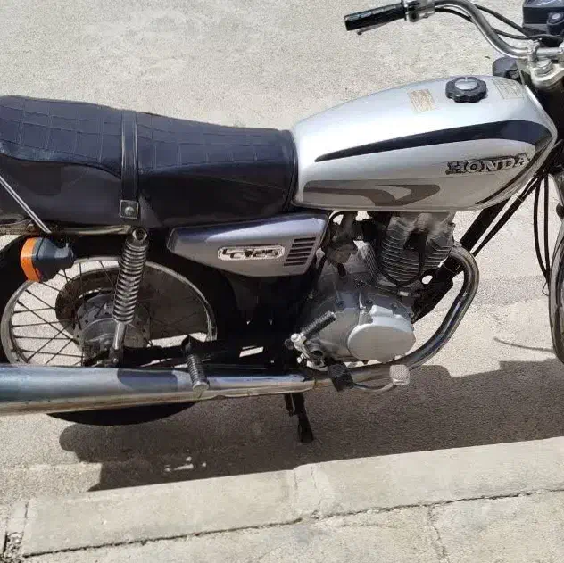 CG125|موتورسیکلت|شاهین‌شهر, عطار|دیوار