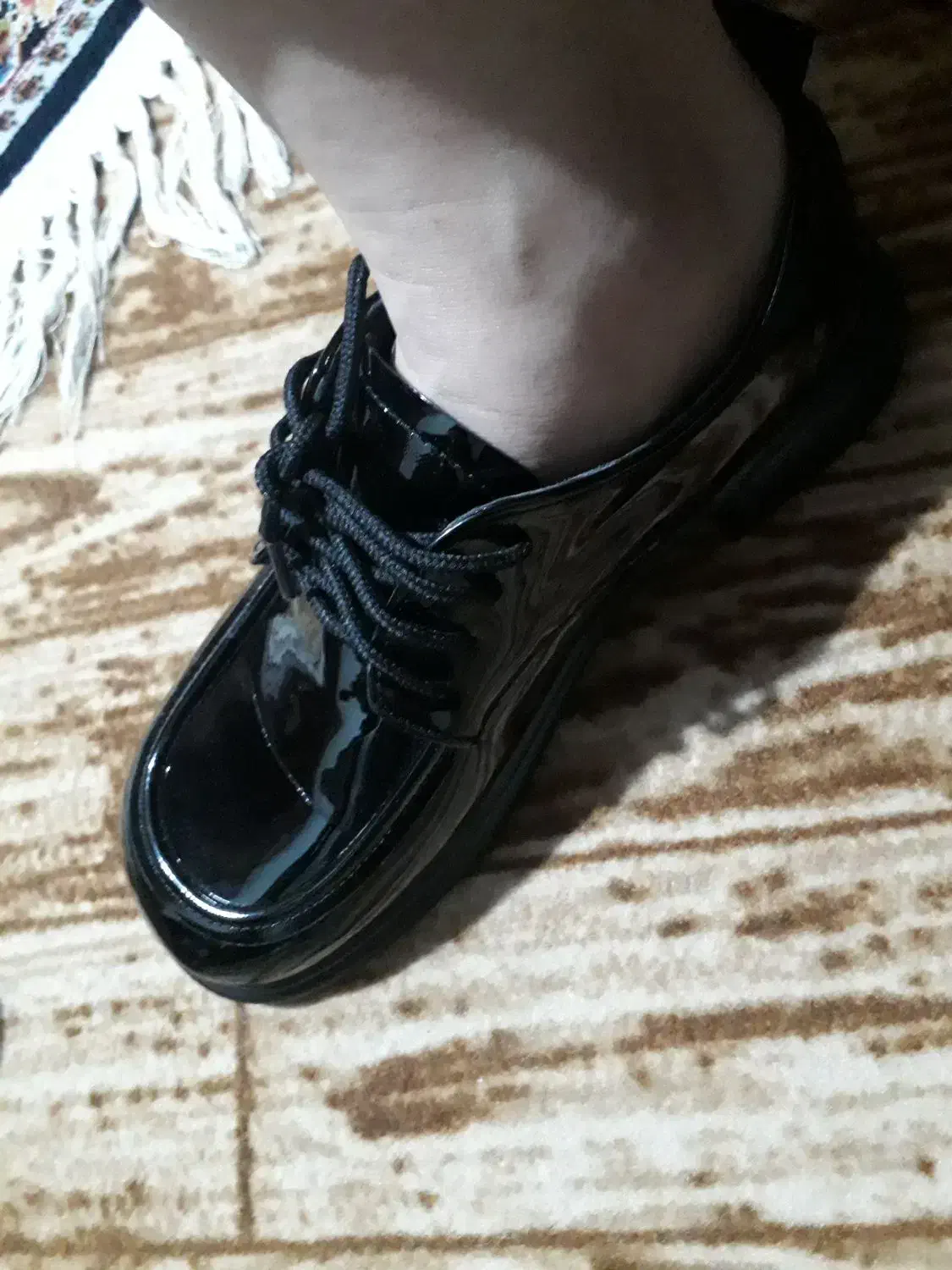 کفش زنانه اسپرت ورنی براق و زیبا ، شماره ۳۹|کیف، کفش، کمربند|تهران, مینای جنوبی|دیوار