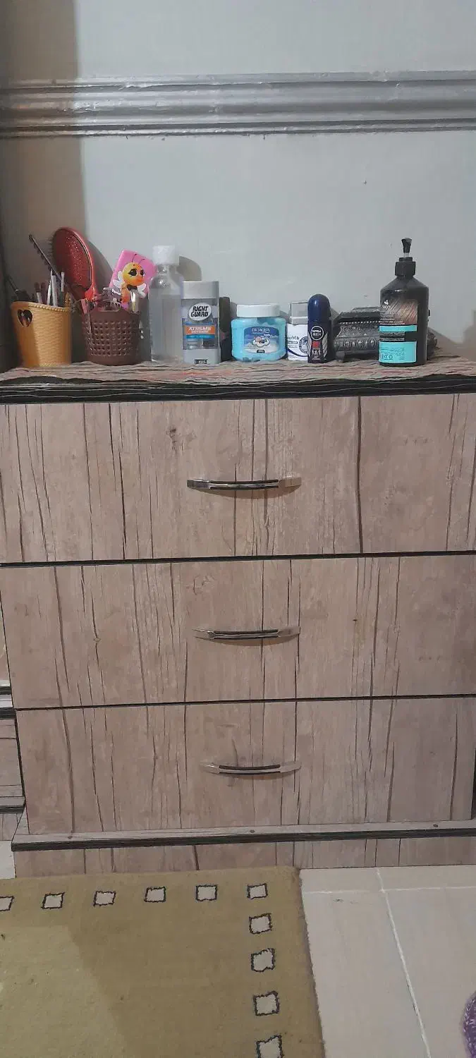 سرویس خواب و میز آرایش|تخت و سرویس خواب|بندر دیر, |دیوار