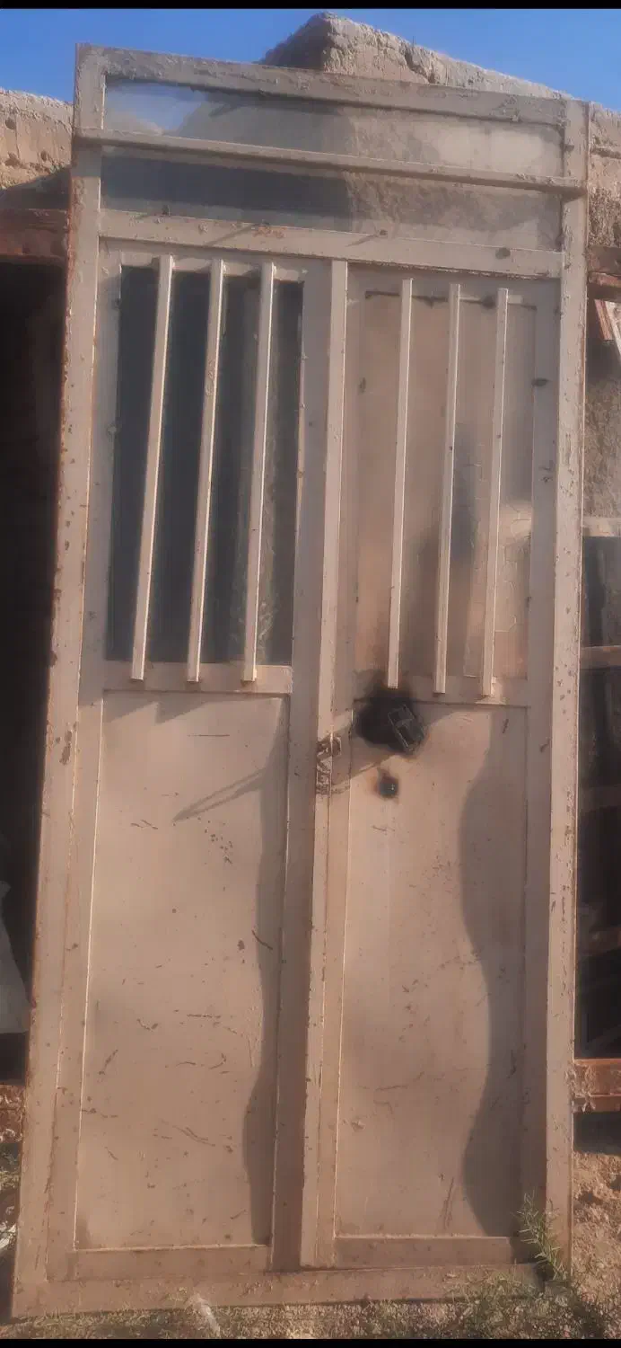 درب دولنگه کاملا سالم قیمت ۲۵۰۰|مصالح و تجهیزات ساختمان|ششده و قره بلاغ, |دیوار