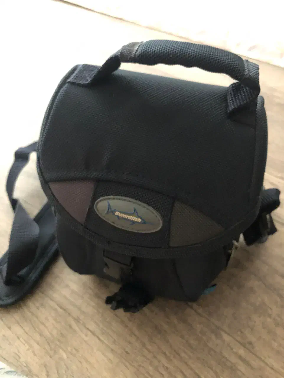 دوربین سونی ژاپن|دوربین عکاسی و فیلم‌برداری|مشهد, هفت تیر (آب و برق)|دیوار