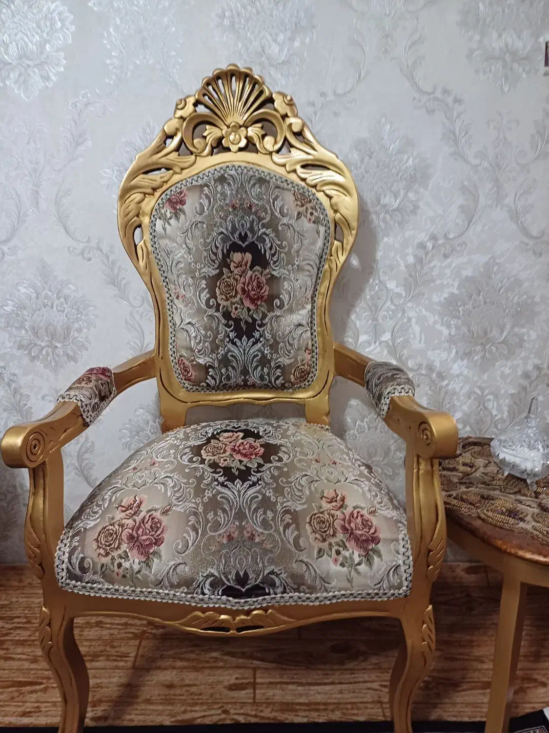 مبل سلطنتی|مبلمان خانگی و میز عسلی|خوی, |دیوار