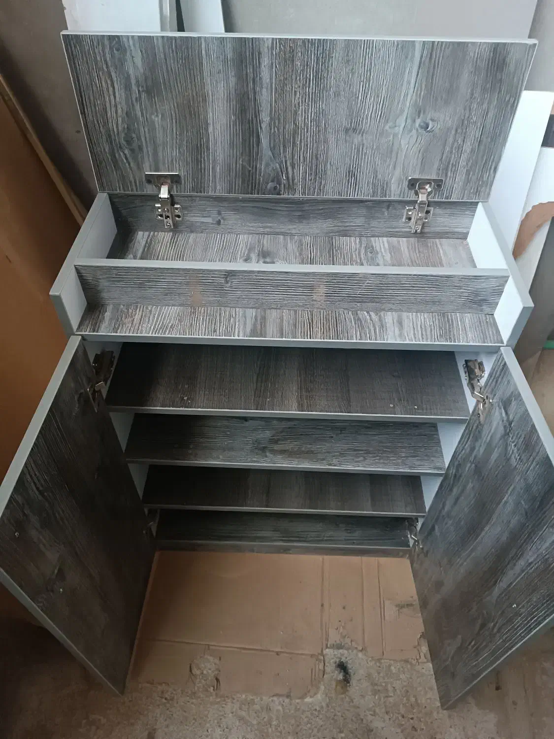 جاکفشی|جاکفشی، کمد، دراور|شیراز, گویم|دیوار