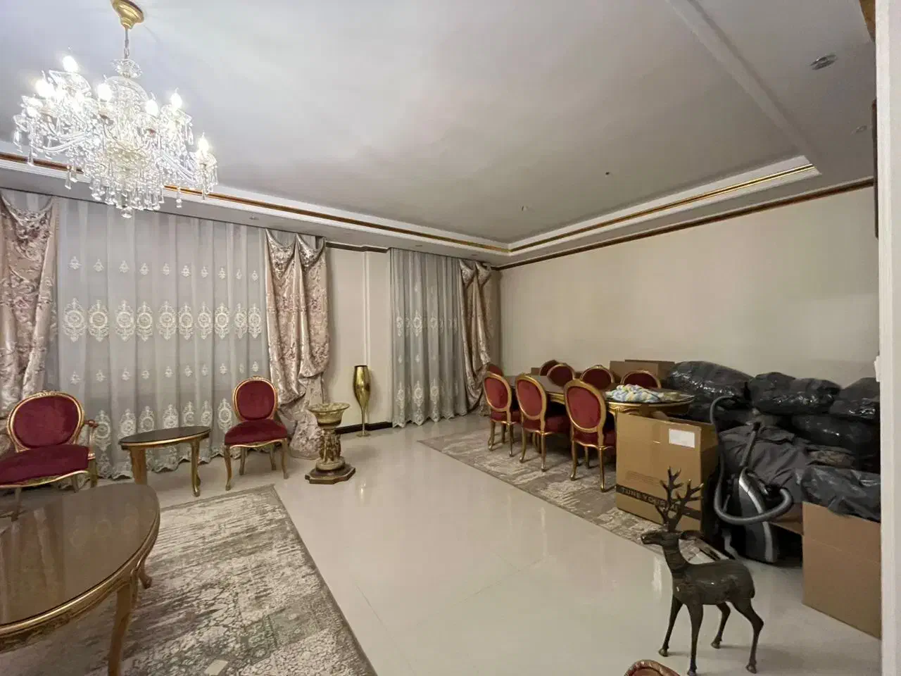 محمودیه 165 متر / 3 خواب . فول بازسازی