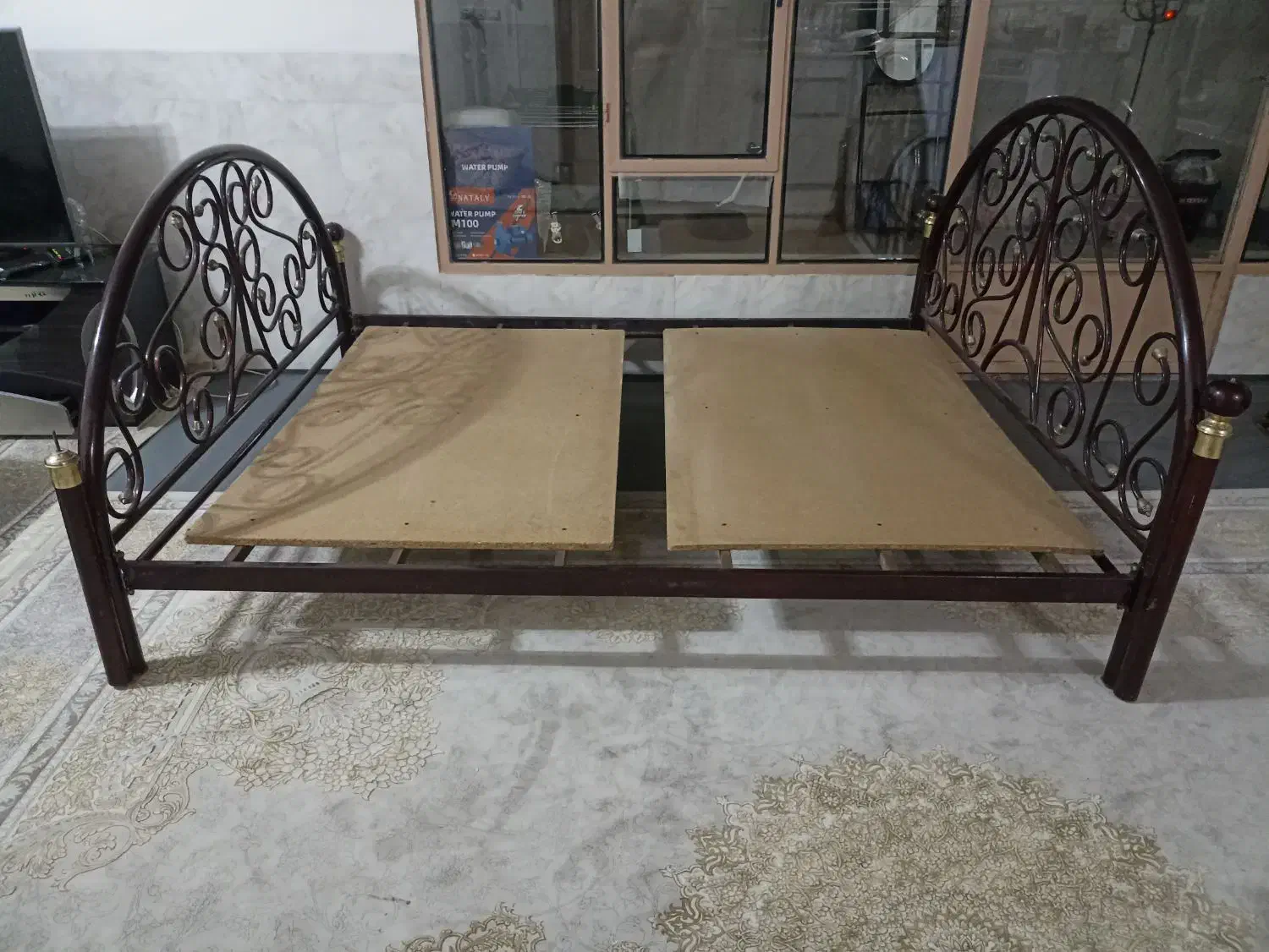 یه تخت  دو نفره در حد نو|تشک تختخواب|نجف‌آباد, شیخ آباد|دیوار