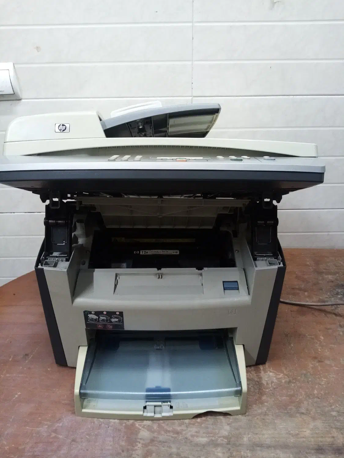 پرینتر چهارکاره لیزری اچ پی ۳۰۵۲ تمیز و سالم|پرینتر، اسکنر، کپی، فکس|کرج, شهرک بنفشه|دیوار