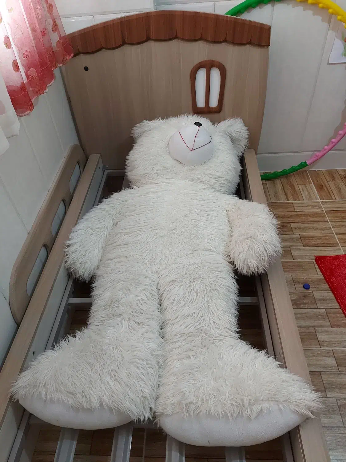 عروسک خرس|اسباب‌بازی بچه|قم, حقیقت|دیوار