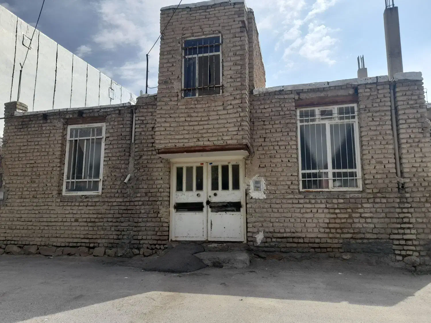 فروش خانه ویلای یاقابل معاوضه با خودرو|فروش خانه و ویلا|شیروان (خراسان), |دیوار