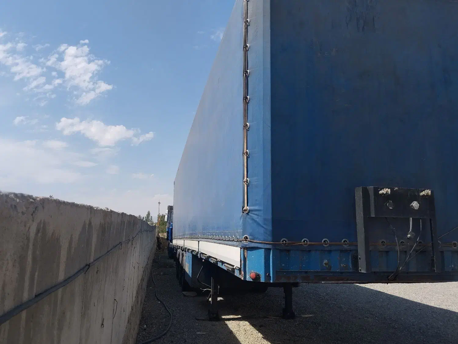 کانتینر چادری دست ساز سه محور|قطعات یدکی و لوازم جانبی|سلماس, |دیوار