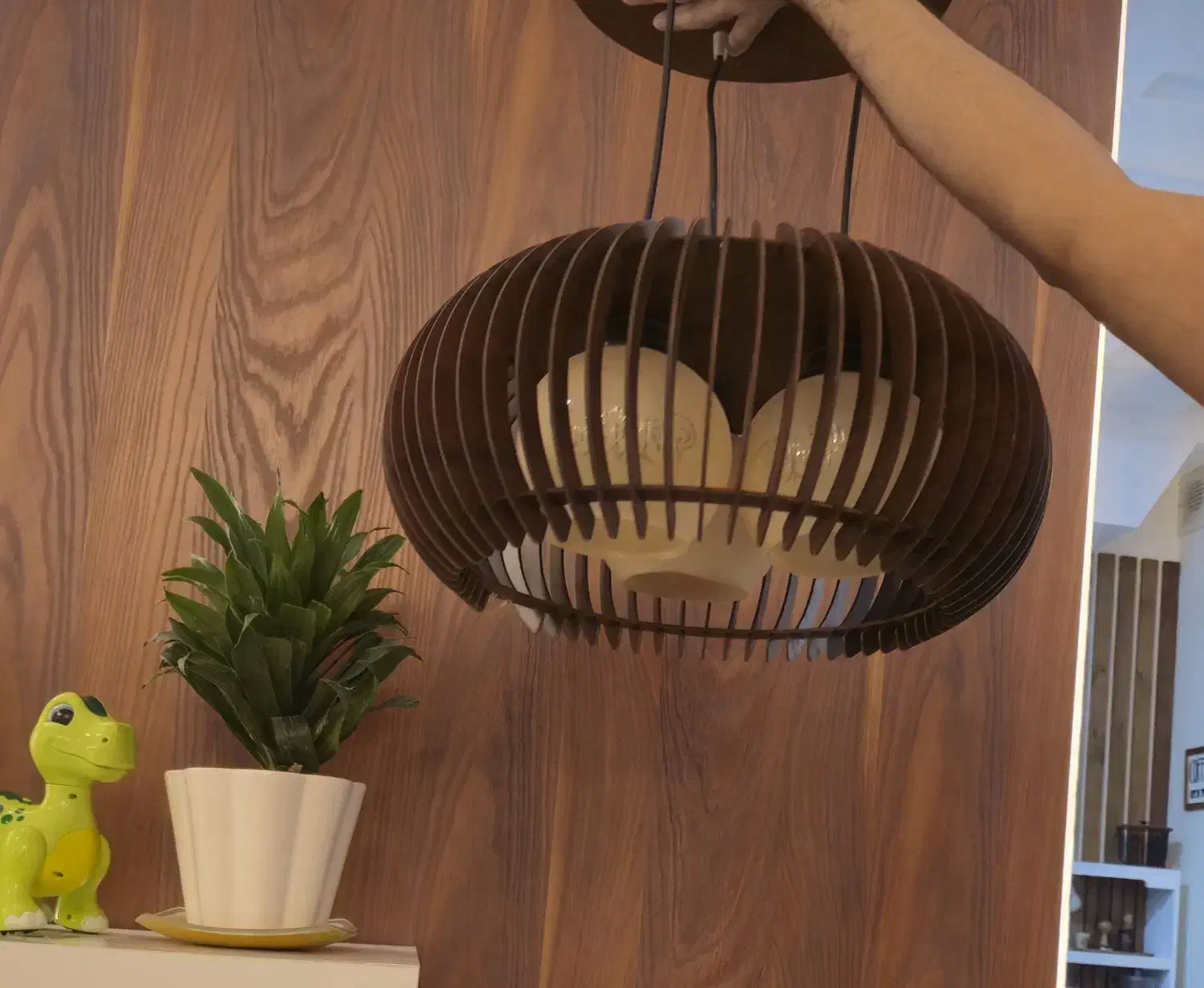 لوستر چوبی آویز چوبی سه حباب|لوستر و چراغ آویز|مشهد, جاهد شهر|دیوار