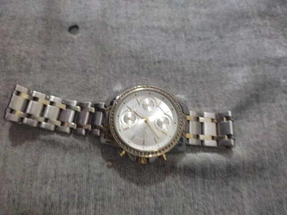 ساعت|ساعت|یاسوج, |دیوار