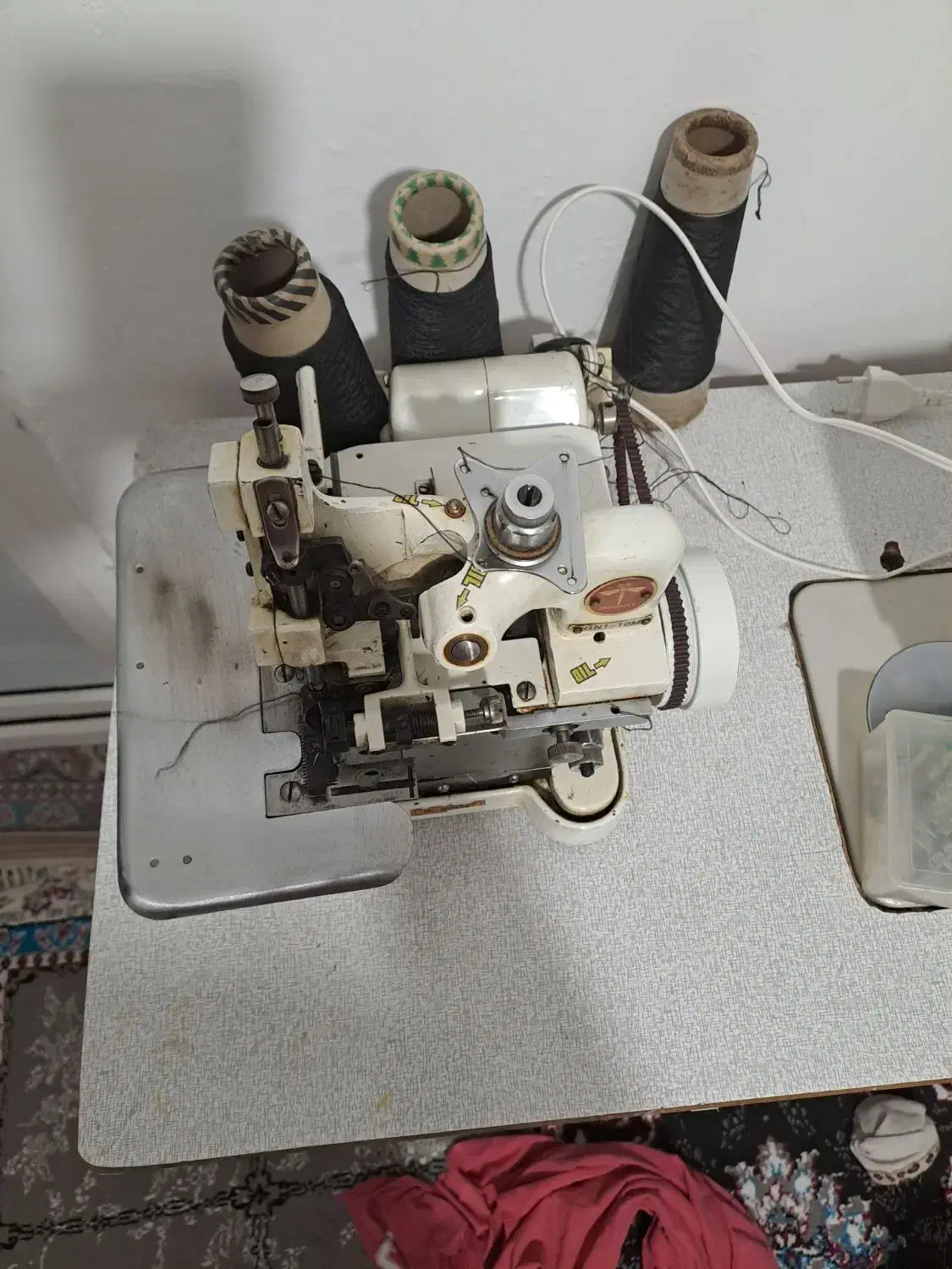 چرخ سردوز سهنخه سنجاقک با میز|چرخ خیاطی و ریسندگی|کرمانشاه, |دیوار