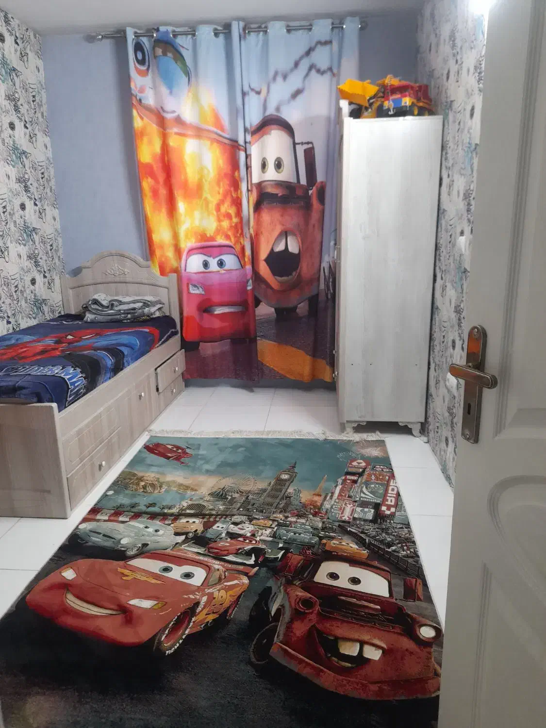 فرش اتاق بچه|فرش|ری, حمزهآباد|دیوار