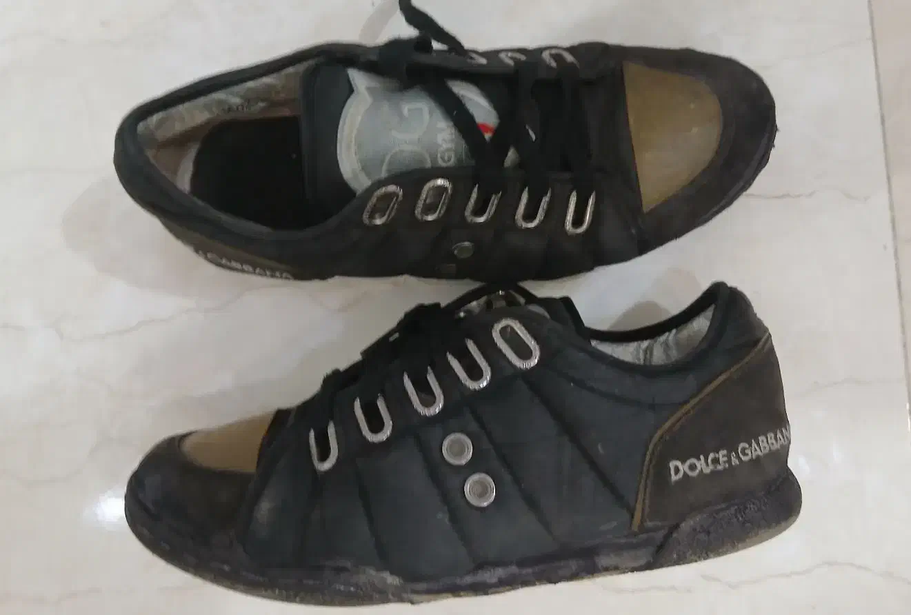 کتونی فرزی ۴۰|کیف، کفش، کمربند|خرم‌آباد, |دیوار