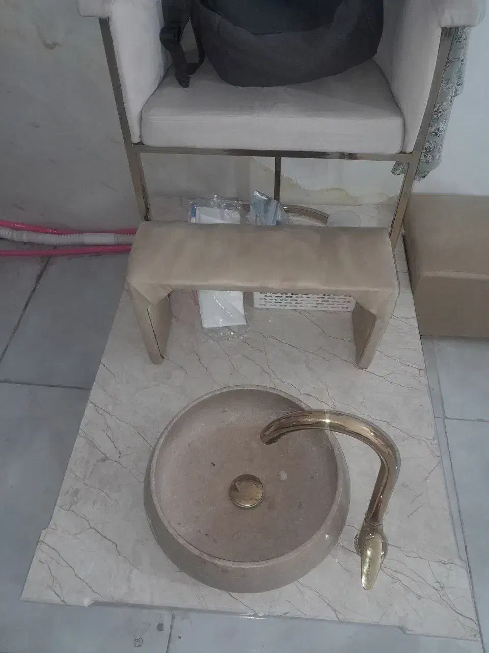 پدیکور|آرایشگاه و سالن‌های زیبایی|شهر ری, علایین|دیوار