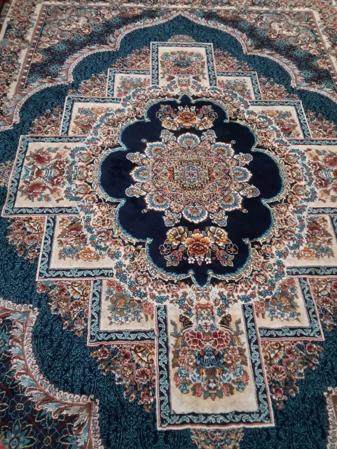 فرش ناردون سالم|فرش|فردیس, فردیس|دیوار