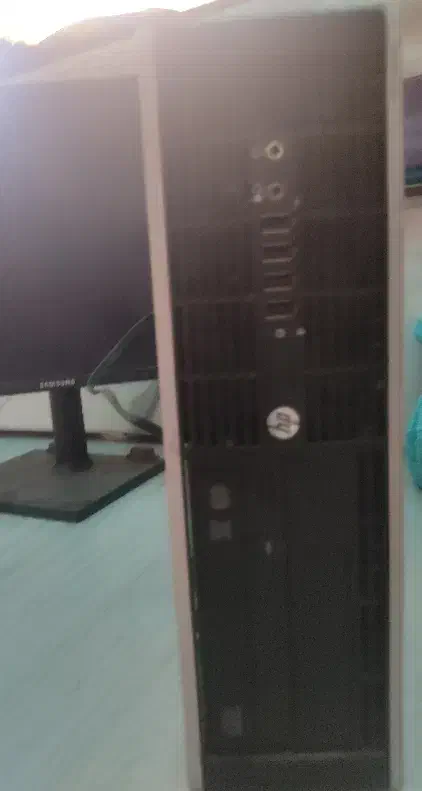 دو عدد کیس و مانیتور اداری سالم|رایانه رومیزی|شیراز, زرگری|دیوار