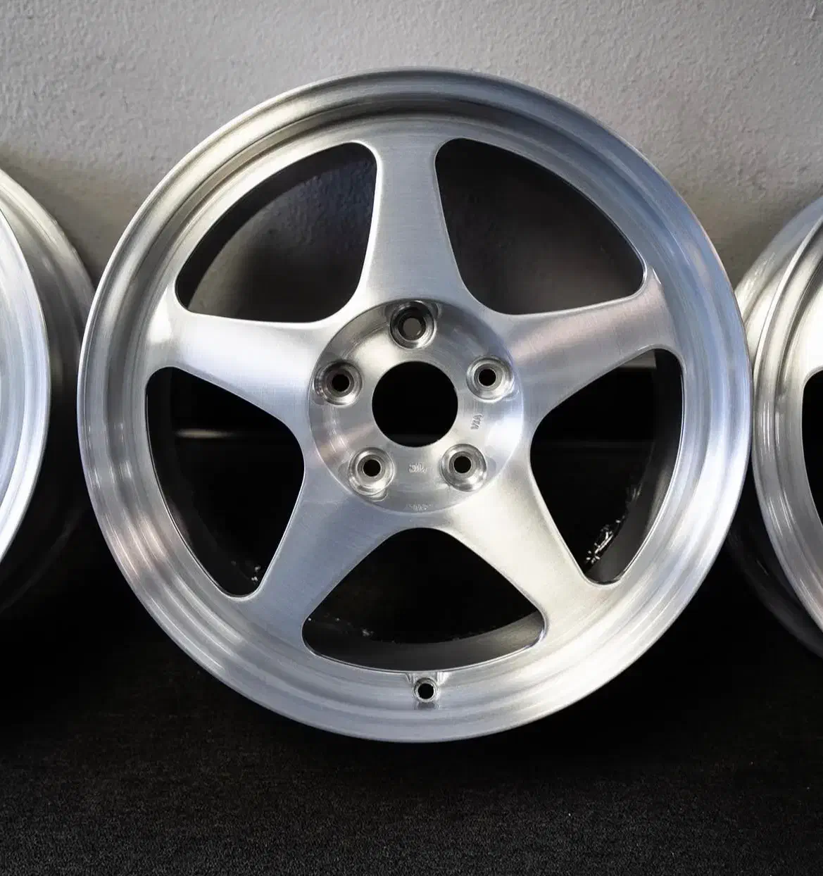 رینگ 18|قطعات یدکی و لوازم جانبی|تهران, شهرک پرواز|دیوار