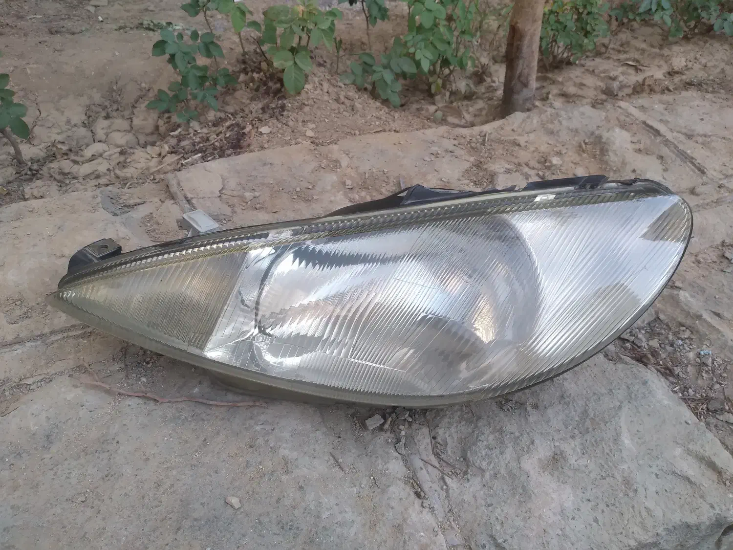 چراغ جلو ۲۰۶ والو کبریتی|قطعات یدکی و لوازم جانبی|تهران, شهرک بوعلی|دیوار