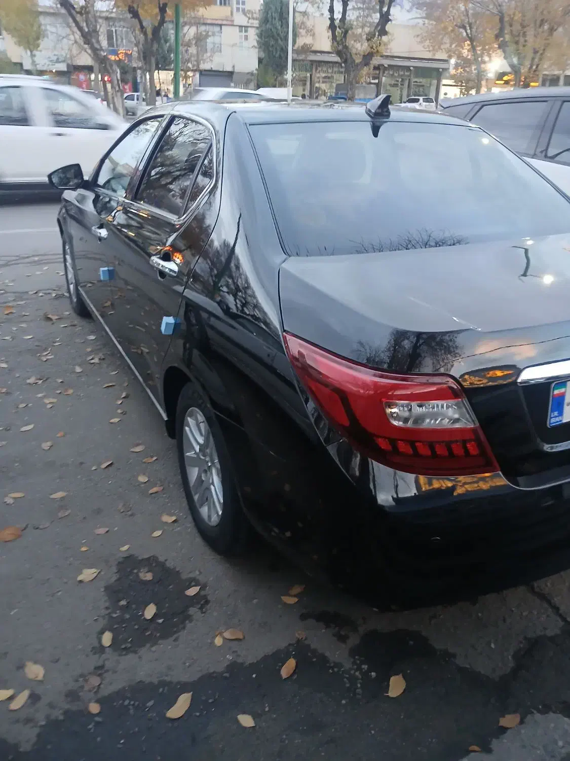 دنا پلاس مشکی|خودرو سواری و وانت|بروجرد, |دیوار