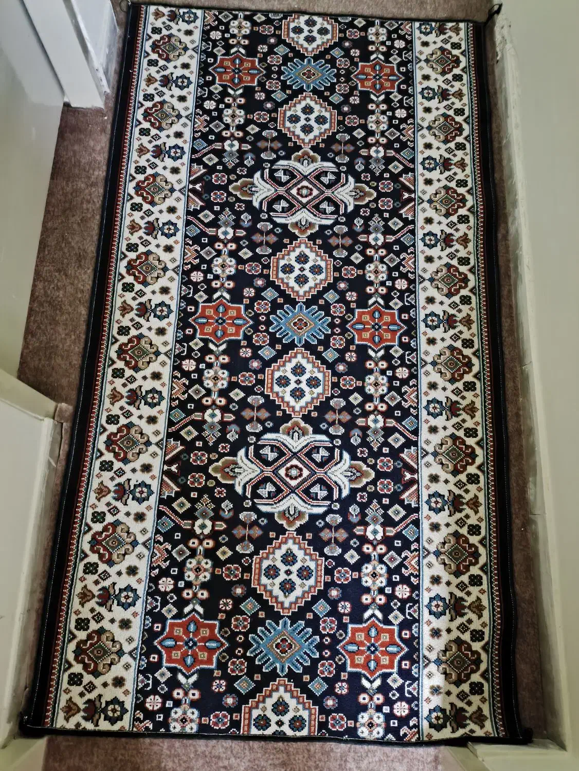 دو عدد قالیچه قیمت مناسب|فرش|قزوین, |دیوار