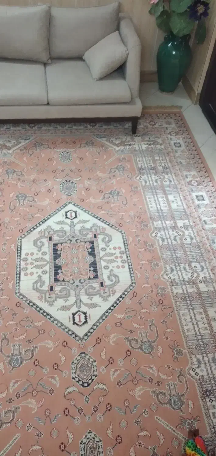 فرش ابریشم بلژیکی وارداتی ۹ متری (۲ تخته)|فرش|قم, انسجام|دیوار