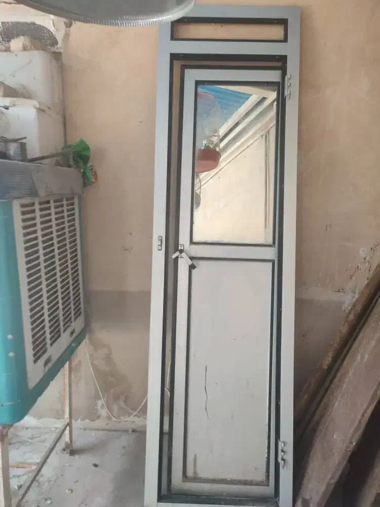 درب|مصالح و تجهیزات ساختمان|کازرون, |دیوار