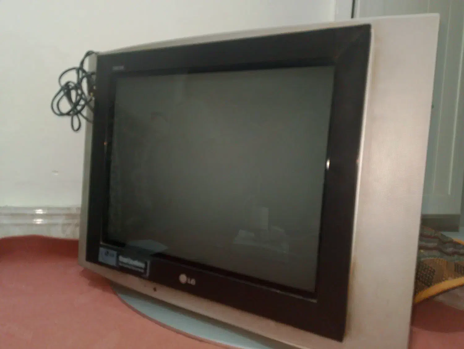 سالم|تلویزیون و پروژکتور|مشهد, نوده|دیوار