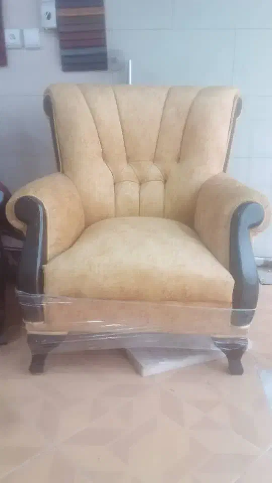 مبل ۷ نفره|مبلمان خانگی و میز عسلی|کاشان, راوند|دیوار