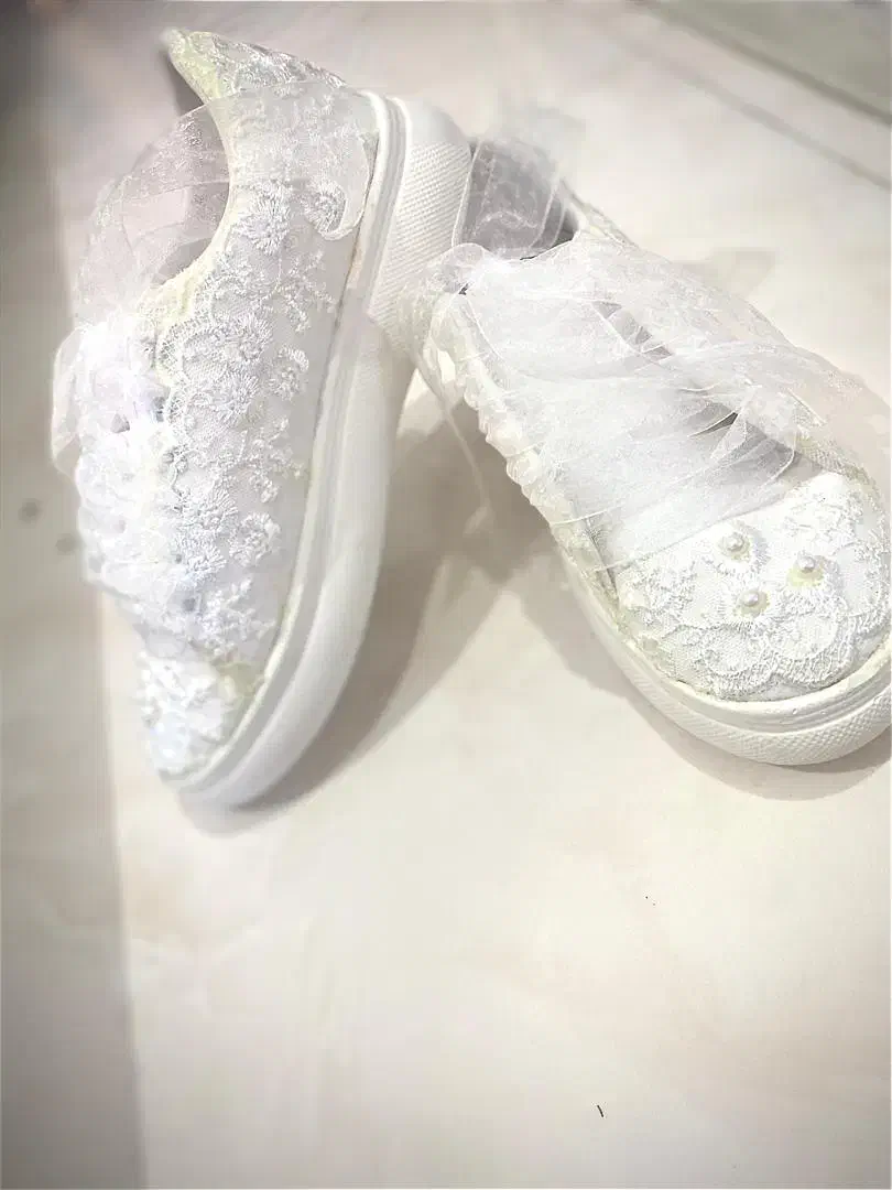 کفش سفیداسپرت دانتل برای فرمالیته وعروسی|کیف، کفش، کمربند|ارومیه, |دیوار