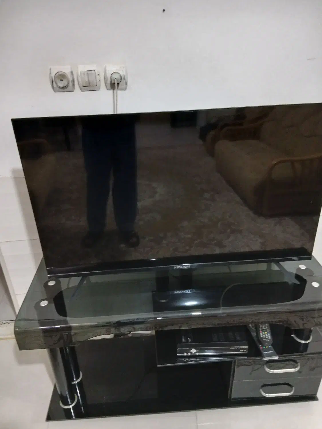 تلویزیون۴۳ اینچ مکسن|تلویزیون و پروژکتور|نیشابور, فردوسی جنوبی|دیوار