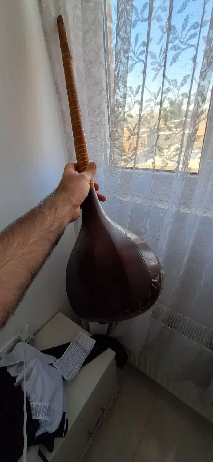 سه تار|سازهای سنتی|یزد, |دیوار