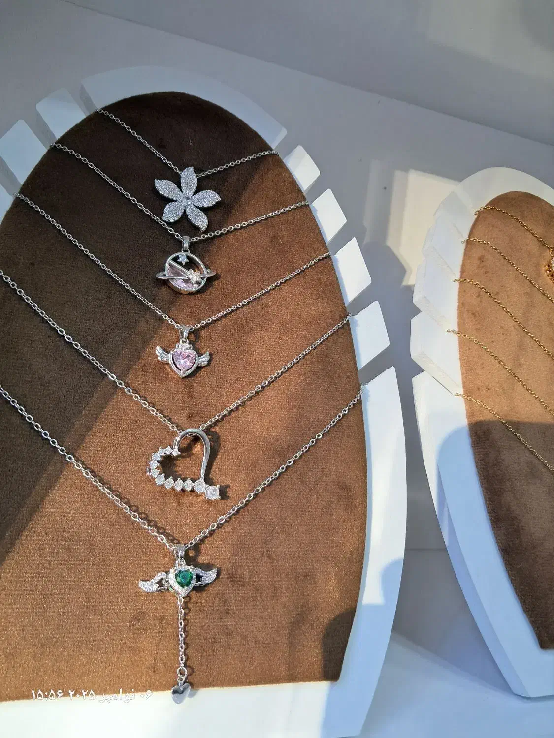 زیورآلات و اکسسوری|بدلیجات|درمیان, |دیوار