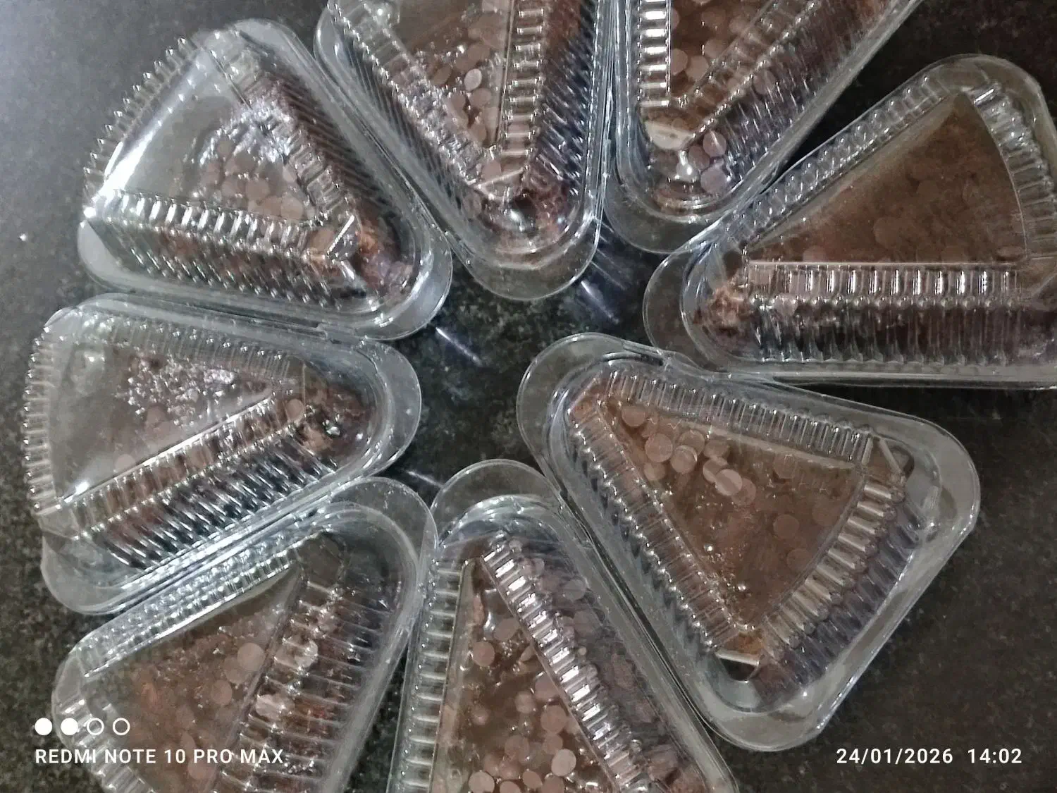 پیراشکی|خوردنی و آشامیدنی|مسجد سلیمان, |دیوار