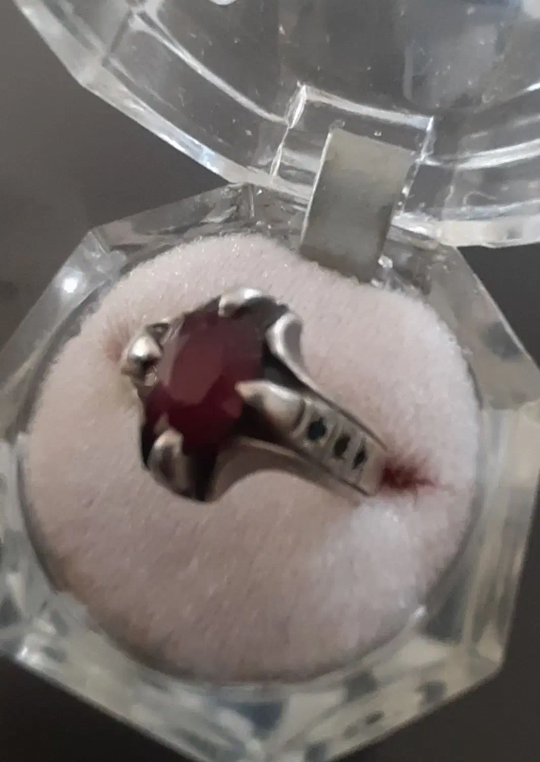 انگشتر یاقوت اصل|جواهرات|بابل, |دیوار