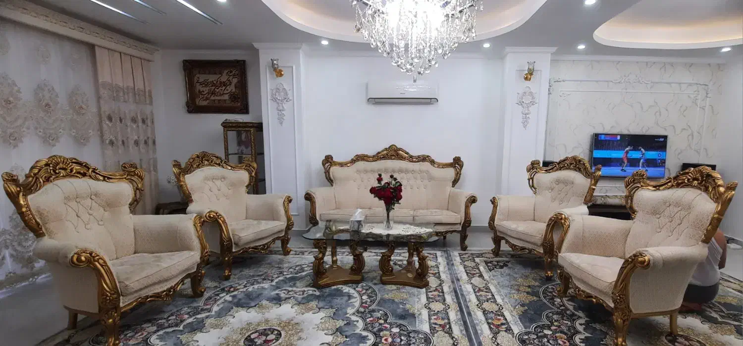 مبلمان ۷ نفره سلطنتی تمام چوب منبت ملایر|مبلمان خانگی و میز عسلی|رشت, نامجو|دیوار
