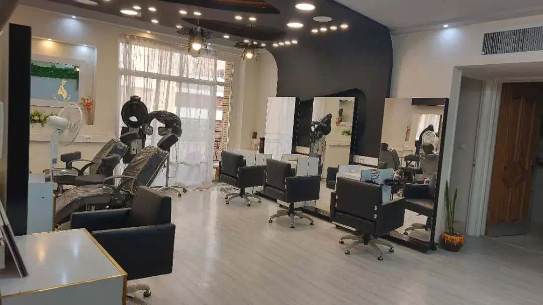 واگذاری سالن زیبایی زنانه|آرایشگاه و سالنهای زیبایی|اصفهان, فرهنگیان|دیوار