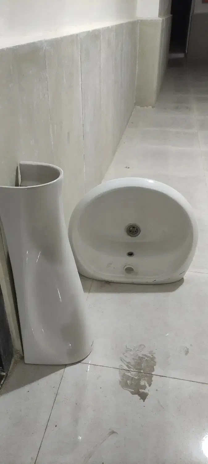 رو شویی پایه دار نو|لوازم سرویس بهداشتی|تبریز, |دیوار