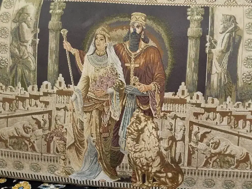 چهار عدد پشتی خیلی تمیز|پشتی|پرند, فاز ۶|دیوار