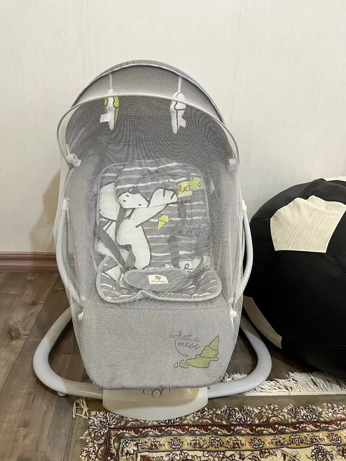 گهواره برقی ماستلا|تخت و صندلی بچه|قزوین, |دیوار