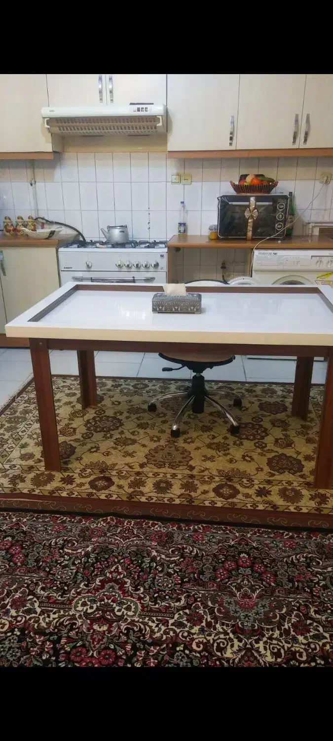 میز غذاخوری|میز و صندلی غذاخوری|قروه, |دیوار